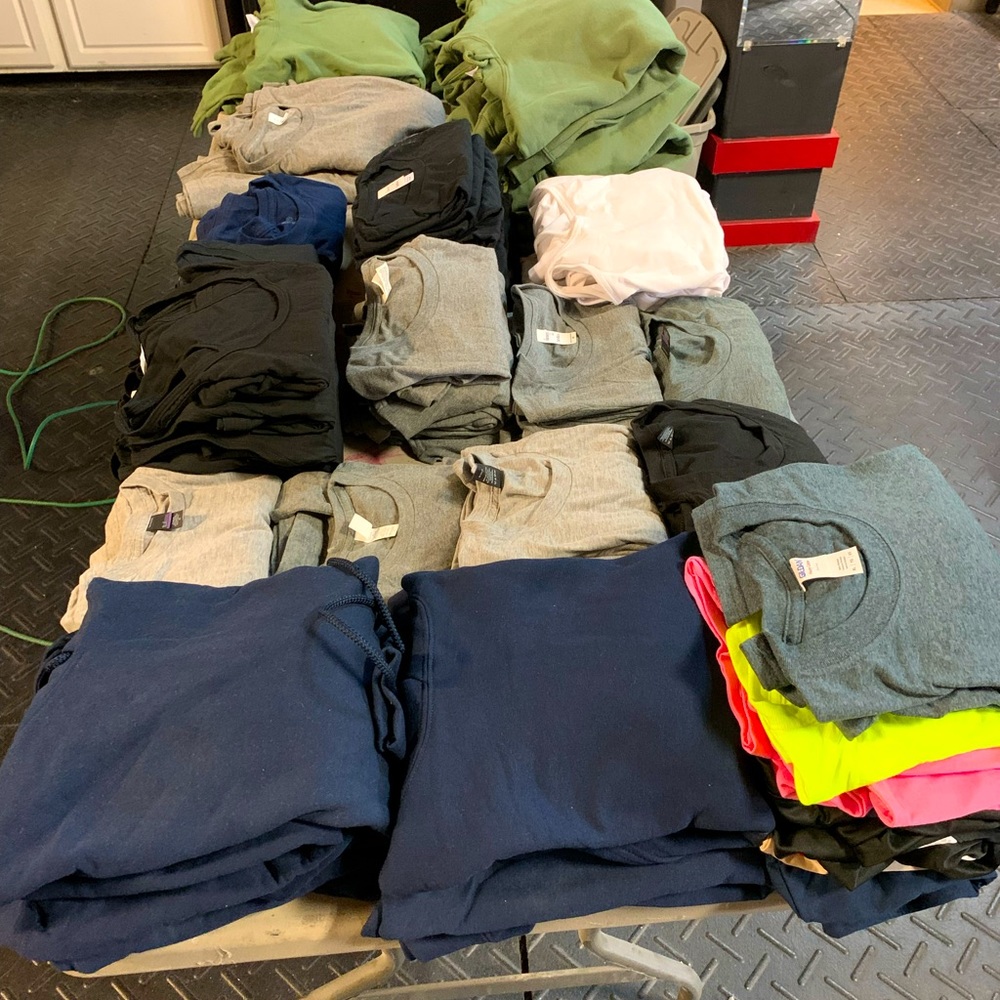 Bella and Jerzees plain t shirts and hoodies